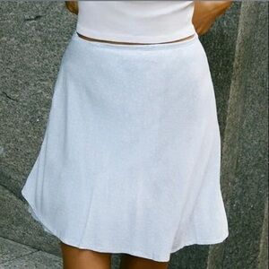 John Galt / Brandy Melville
Floral Genevieve Mini Skirt